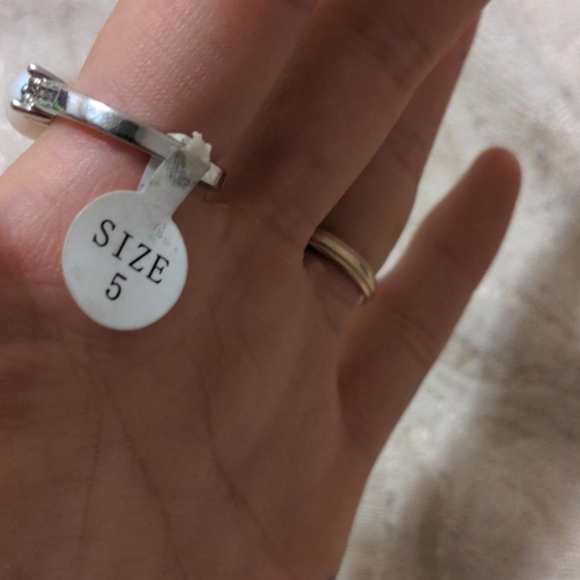 Pearl and flower gemstone ring - Picture 3 of 3